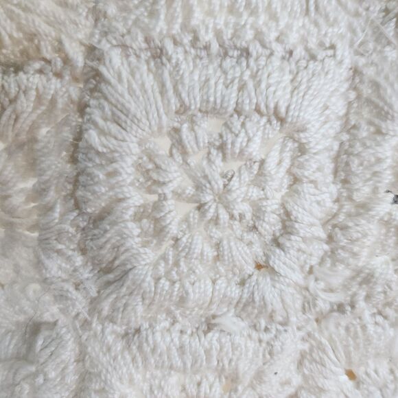 BP Ivory Crochet Spaghetti Strap Crop Top Granny Square Camisole - Picture 4 of 5